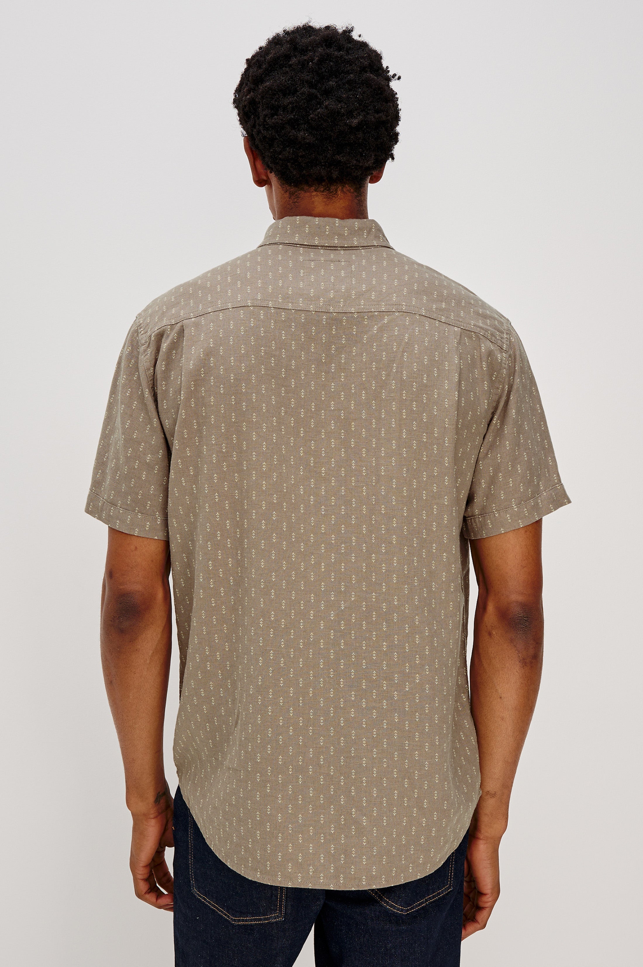 CARSON SHIRT - ARROW DOT CRATER