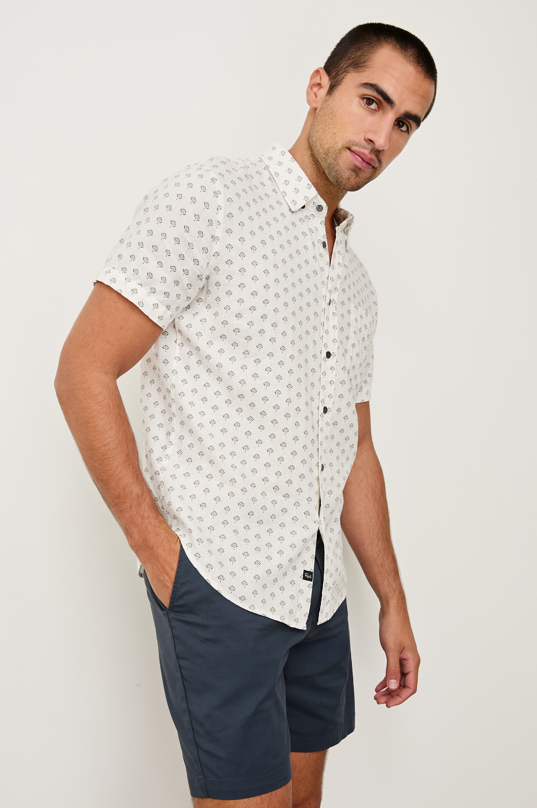 CARSON SHIRT - SMALL BATIK WHITE