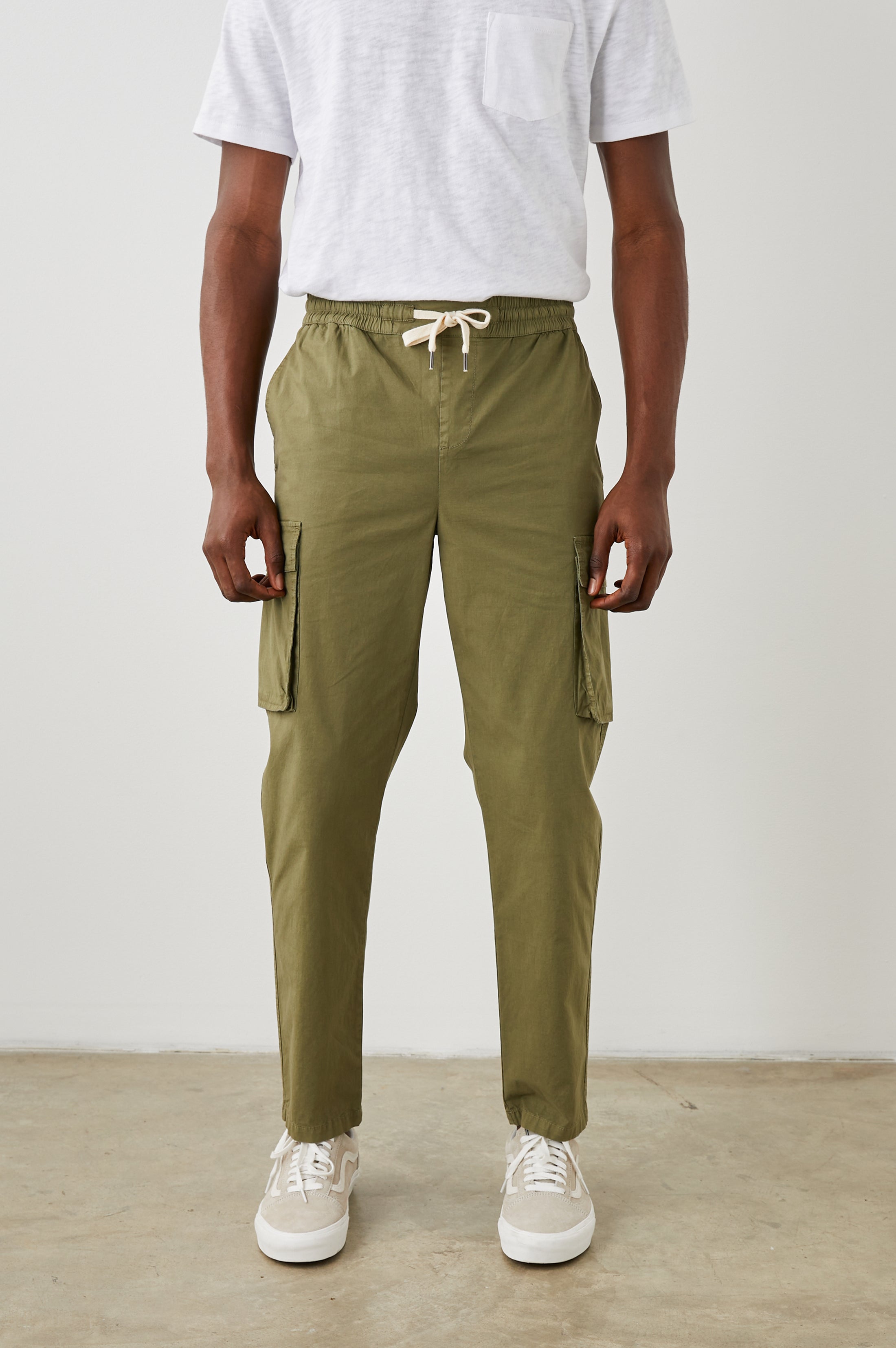 EMMERSON PANT - OLIVE