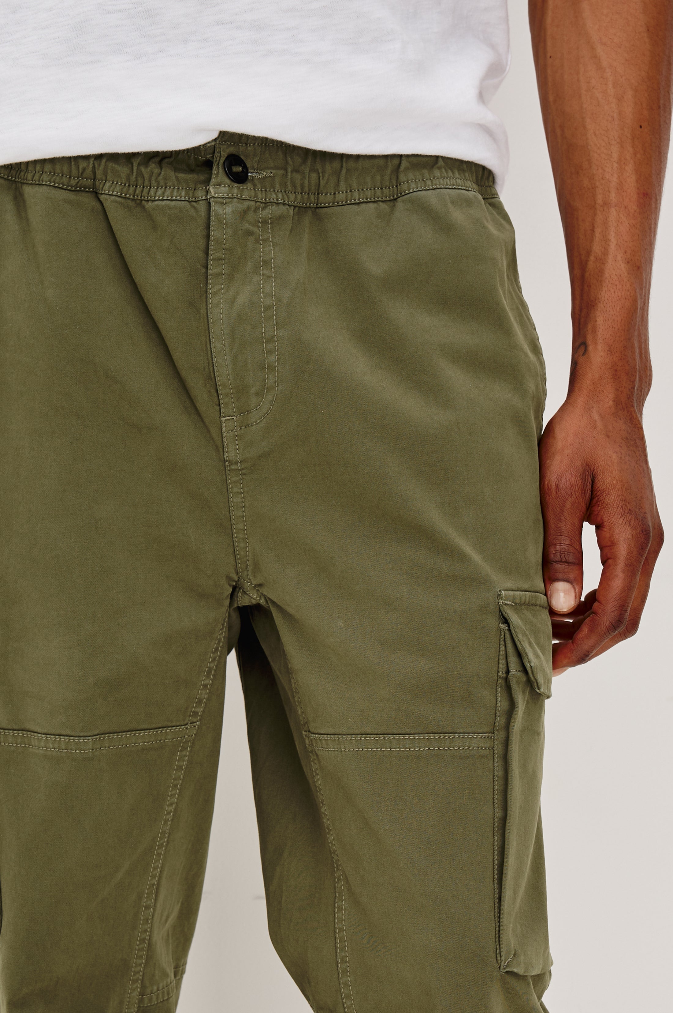 JAIDEN PANT - TRUE OLIVE